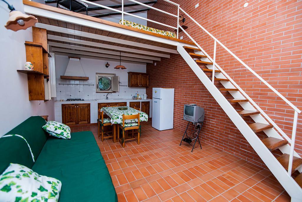 Casa Vacanze Etna Piedimonte Etneo Oda fotoğraf